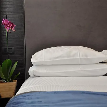Place 24 Suites & Wellness Roma Esterno foto
