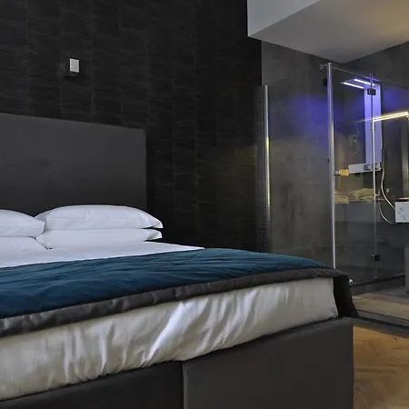 Place 24 Suites & Wellness Roma Esterno foto