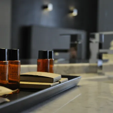 Place 24 Suites & Wellness Roma Esterno foto